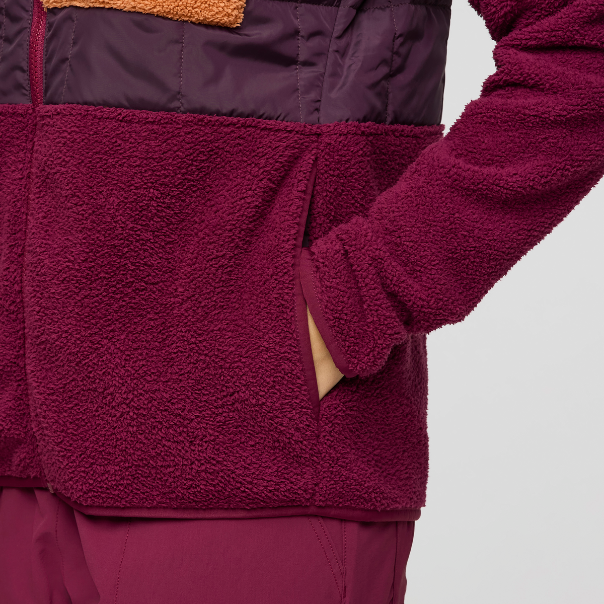 1200x1200_png-F25_W_Trico_Hybrid_Hooded_Jacket_Blackberry_and_Jam_006.png